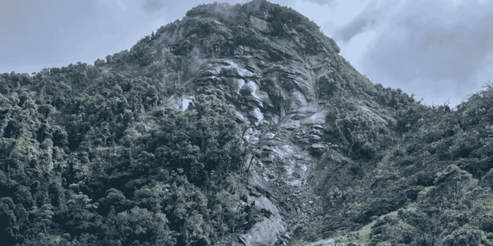 Avalancha y desprendimiento de lodo y roca dejan una persona fallecida y dos viviendas afectadas en Villahermosa