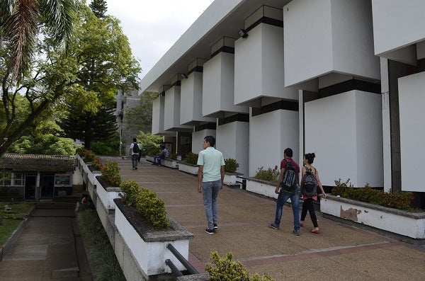 27BibliotecaUniversidadTolima.jpg