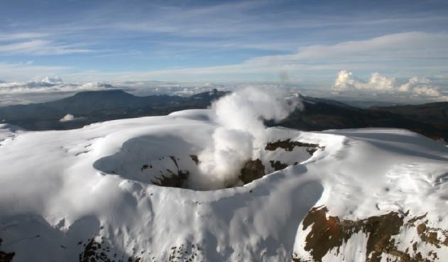 volcan_nevado_del_ruiz_0.jpg
