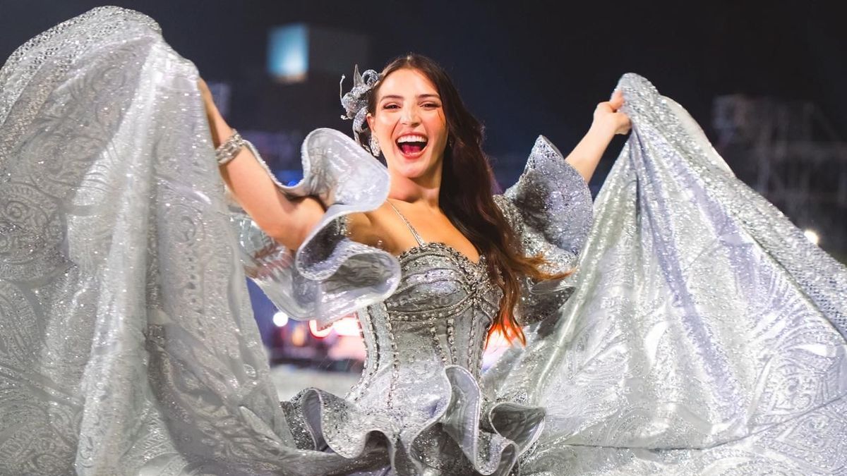 Aquí muestran a la Reina del Carnaval