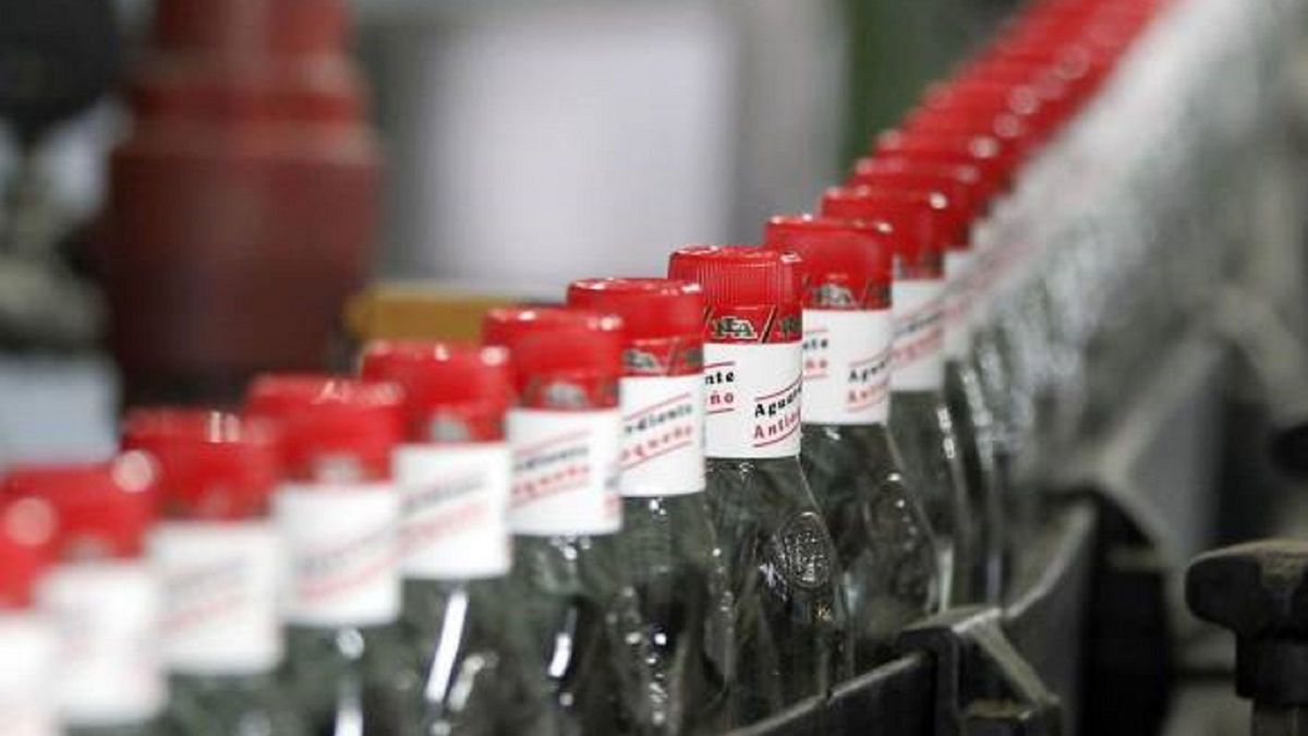 Subiría precio del aguardiente por emergencia económica