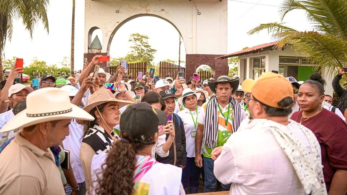 Desalojo en hacienda de Urabá desató disturbios y cierre de carretera