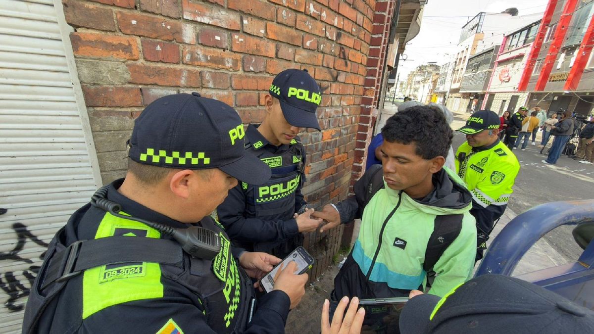 Operativos por explosión en barrio Santa Fe