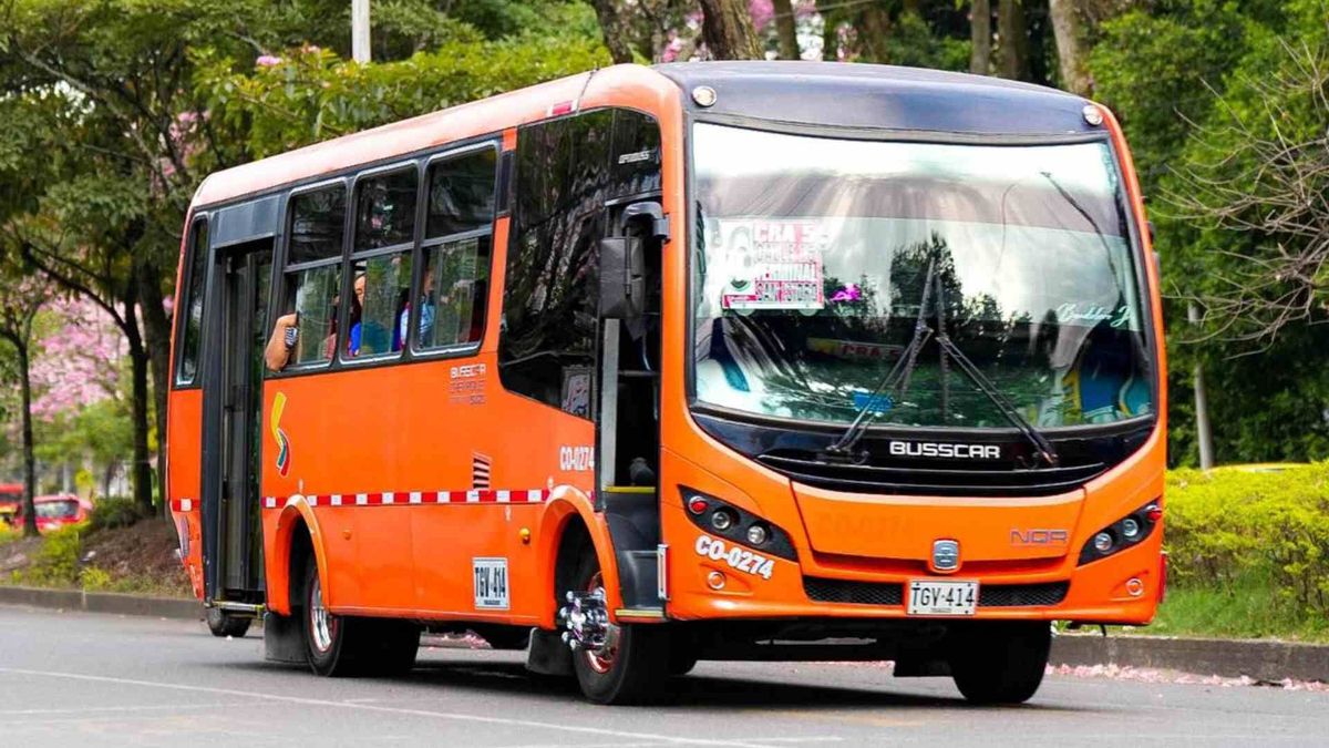 Ibagué protesta contra el alza del transporte público