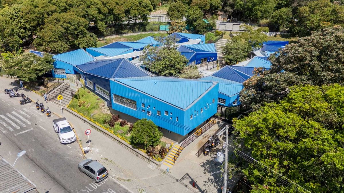 Alcaldía de Medellín entrega obras en jardín infantil de la comuna 5