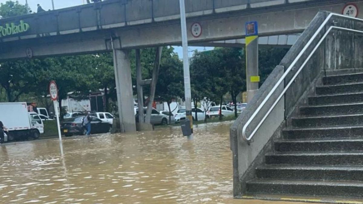 Comerciantes de El Poblado, en Medellín, sufren por las inundaciones