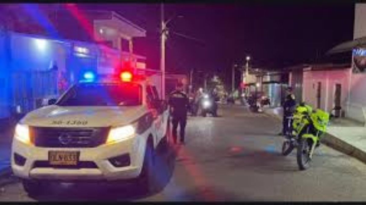 Hostigamiento a Policía de Villa del Rosario