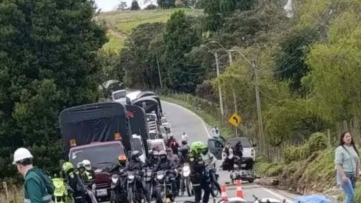 Trágico choque en la vía San Pedro–Medellín deja dos fallecidos y un herido grave