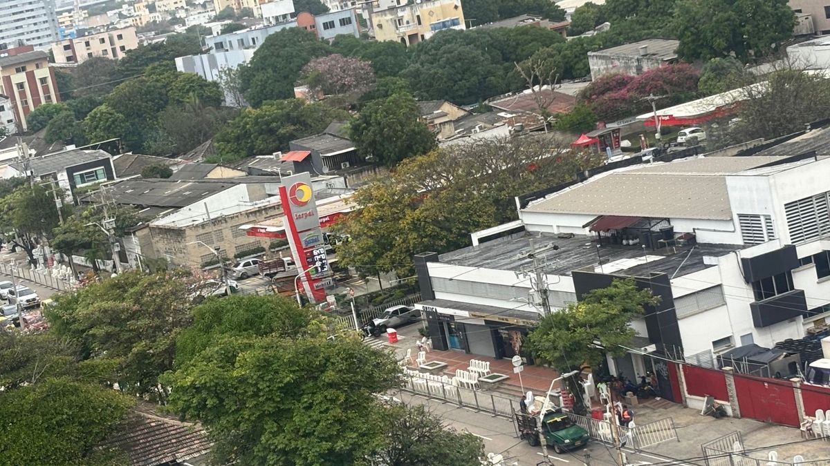 Sillas ubicadas en la Carrera 44 de Barranquilla