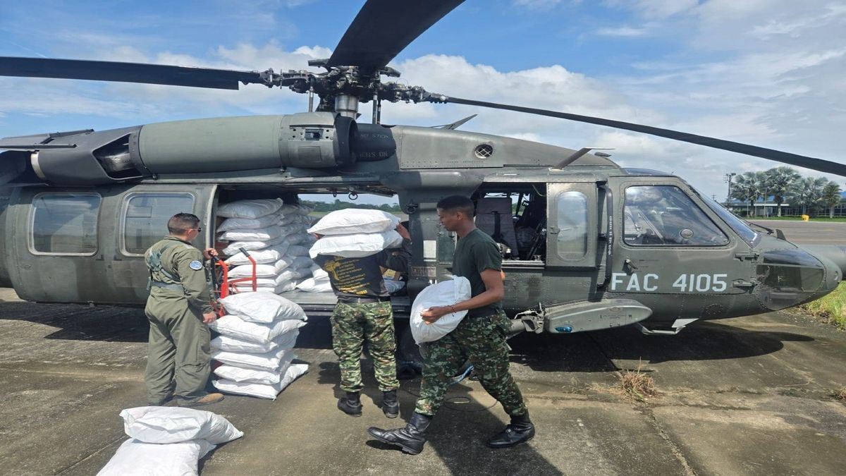 Entrega de ayudas humanitarias en Antioquia