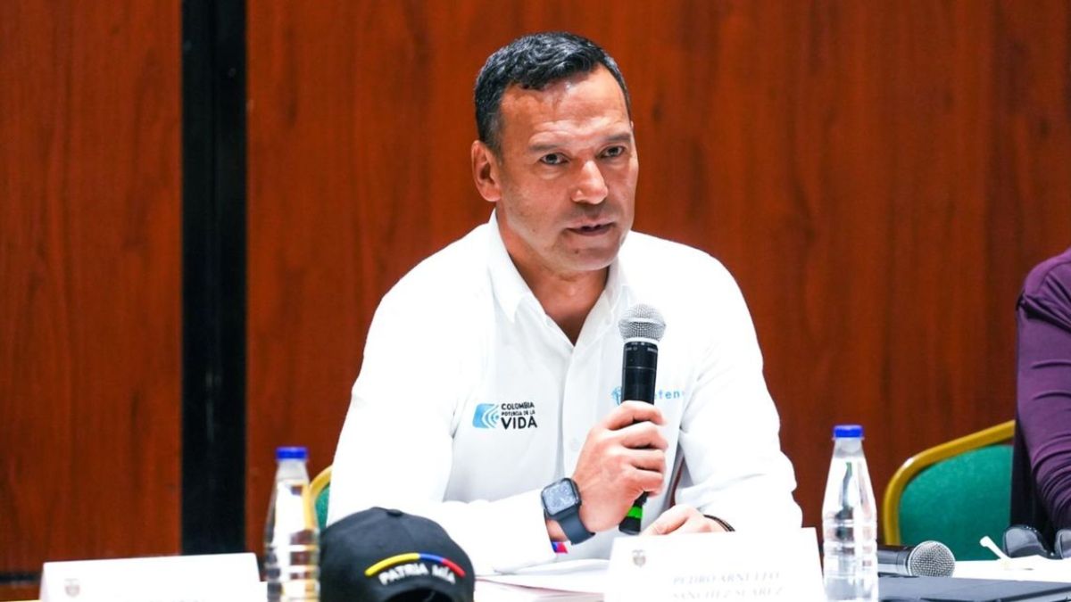 Ministro de Defensa lanza ultimátum a alias ‘Chapolo’