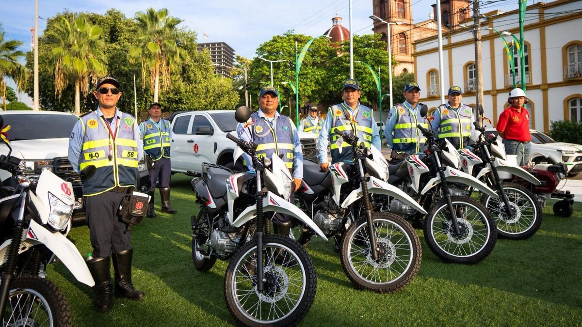 Entrega de parque automotor en Barrancabermeja