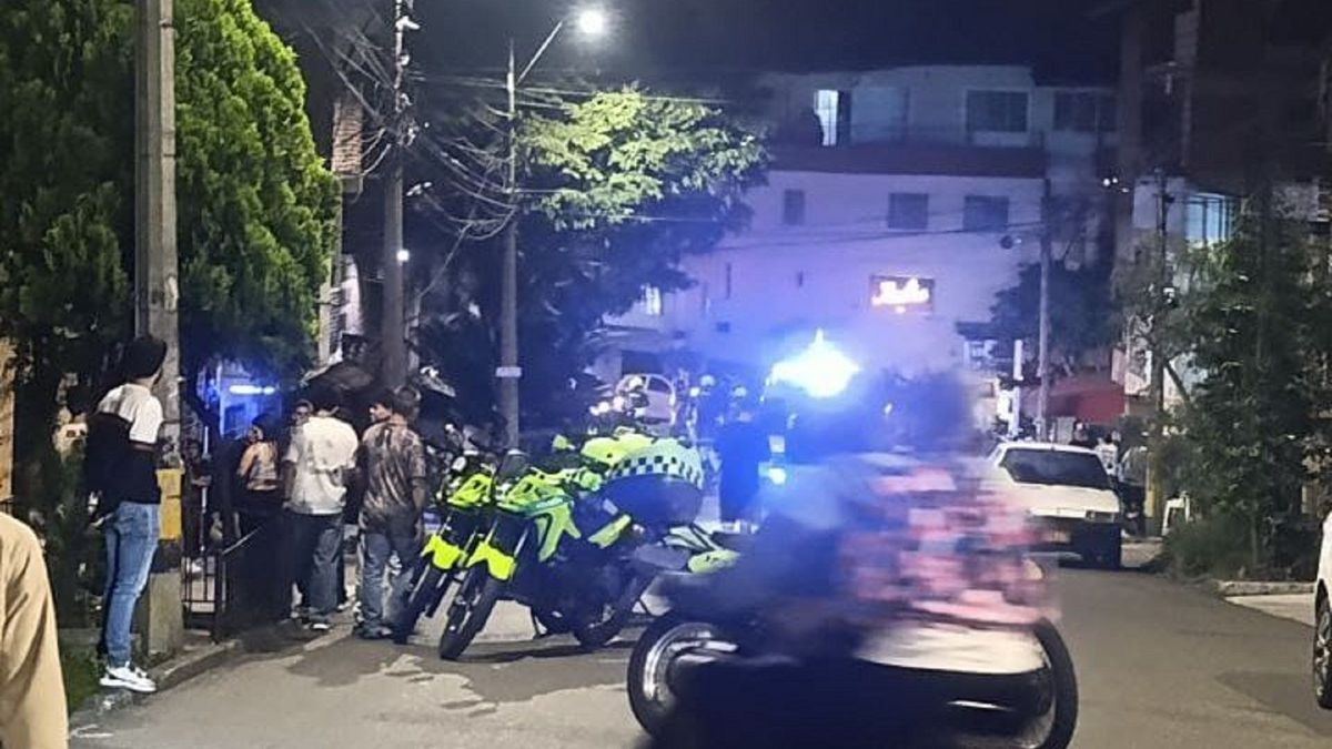 Se recuperan policías heridos en Aranjuez, Medellín