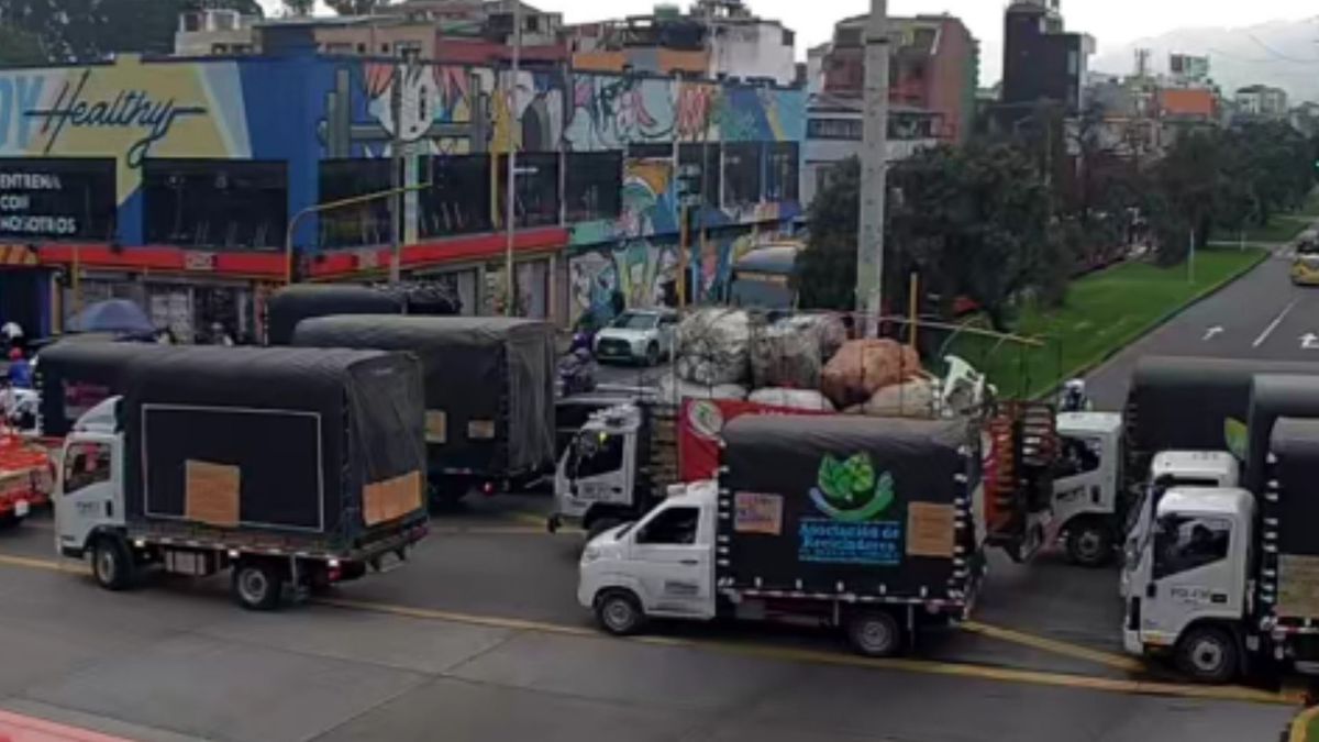 Evite la Calle 26 Manifestantes afectan la movilidad en la Carrera 33