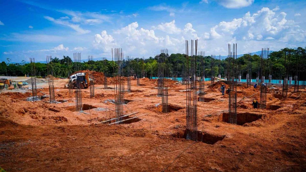 Cimientos de nuevo hospital de Chaparral