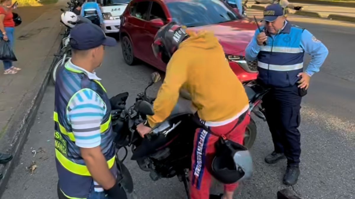 Inmovilización de motocicleta en Bucaramanga