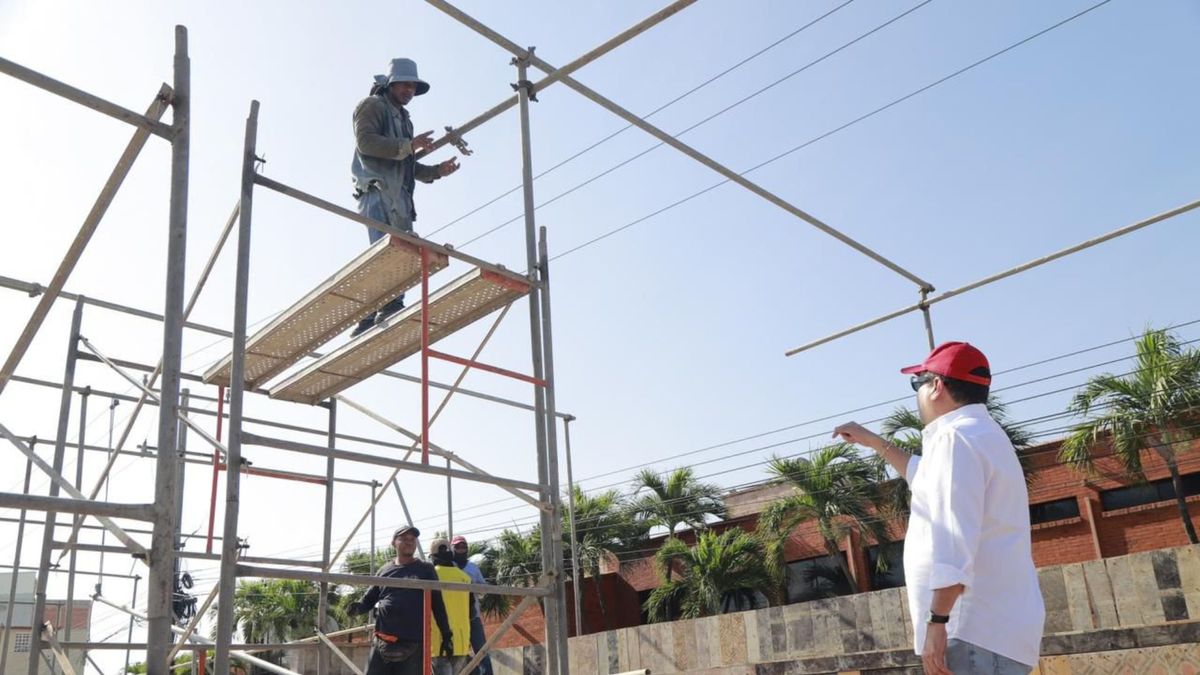 Palcos en la vía 40