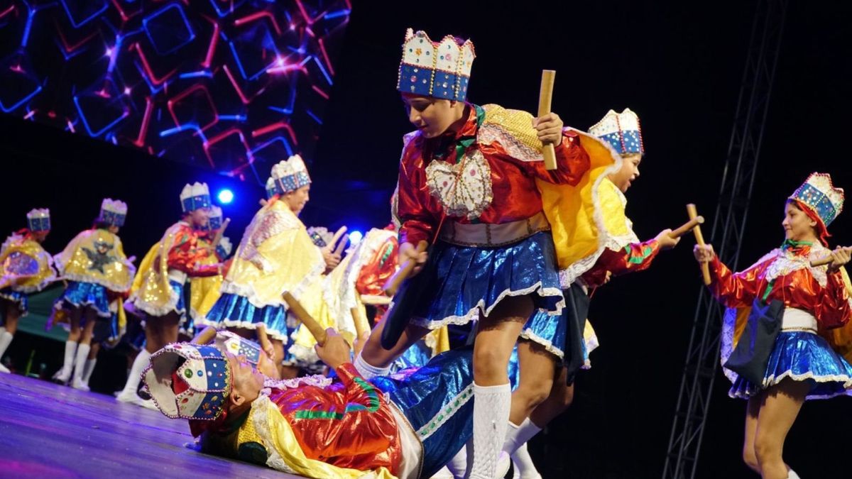 Danza del Paloteo Bolivariano.