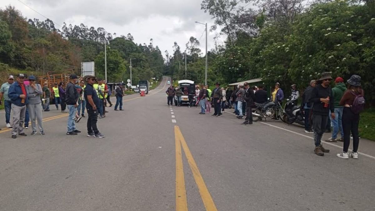 Bloqueo vial en Cimitarra
