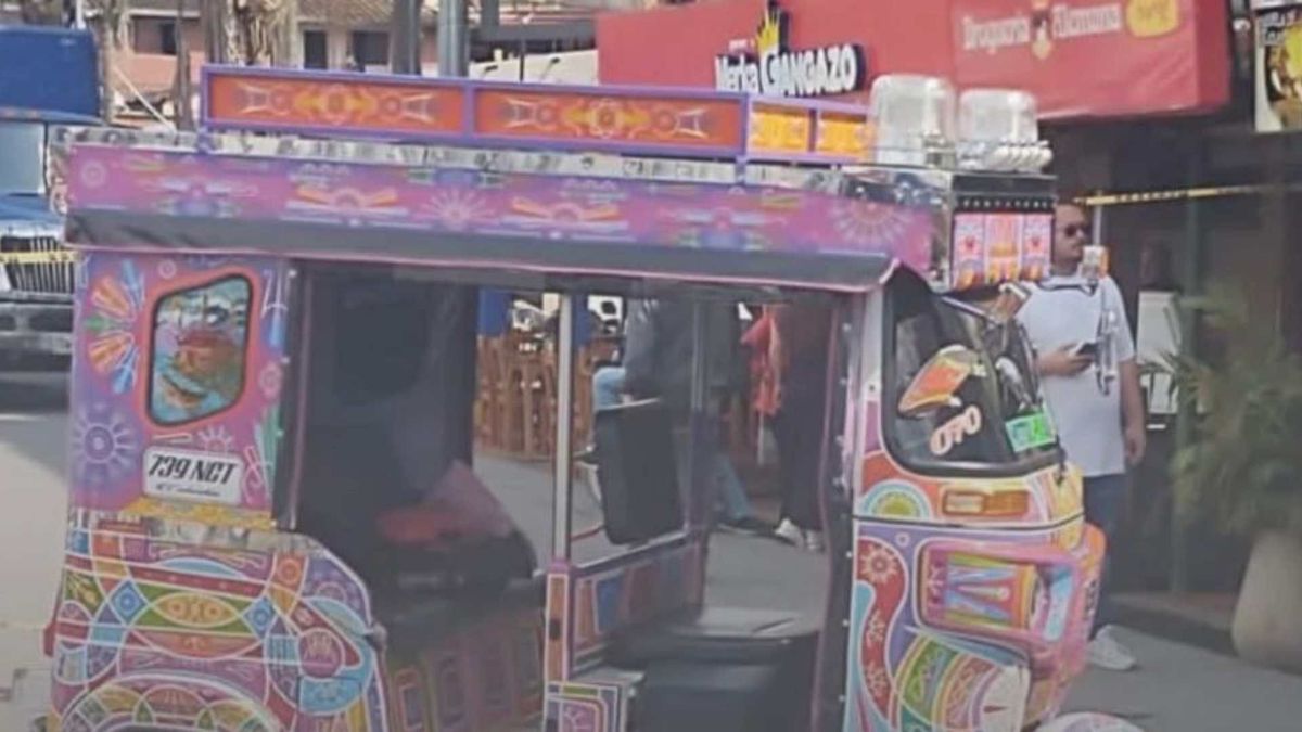 Investigan volcamiento de motochiva en Guatapé