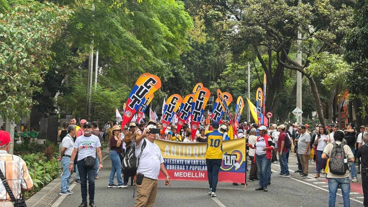 Protesta en Medellín por salario mínimo 2026