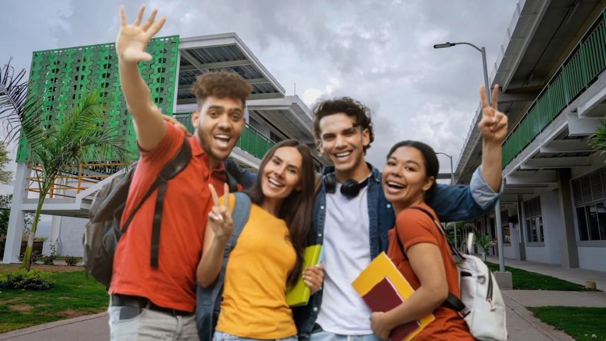 Universidad en Bolívar - Jóvenes felices