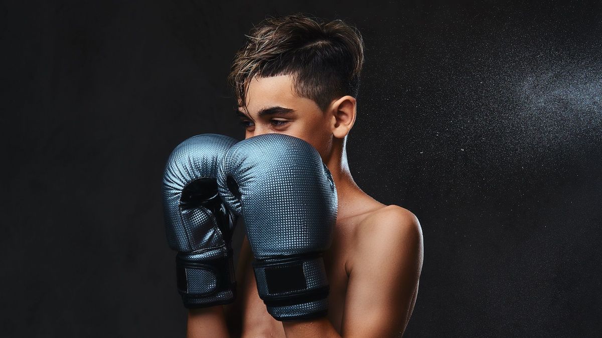 Niño con fisura en cabeza durante boxeo en colegio de Nátaga
