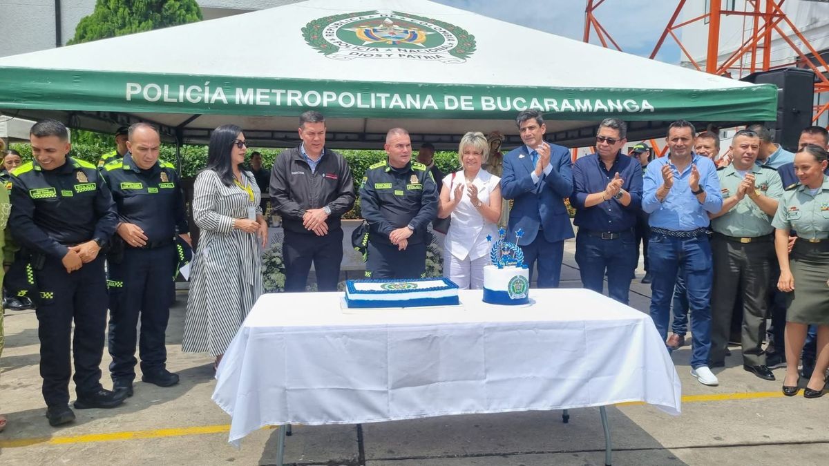 Ceremonia aniversario 18 Mebuc