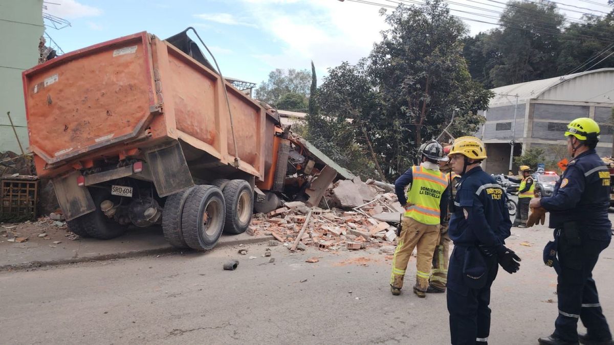 Volqueta accidentada La Estrella Antioquia