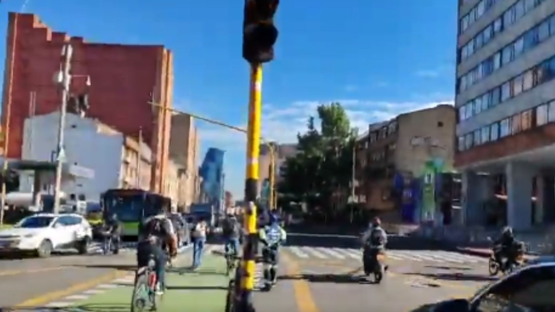 Falla en semáforo en la carrera séptima con calle 46