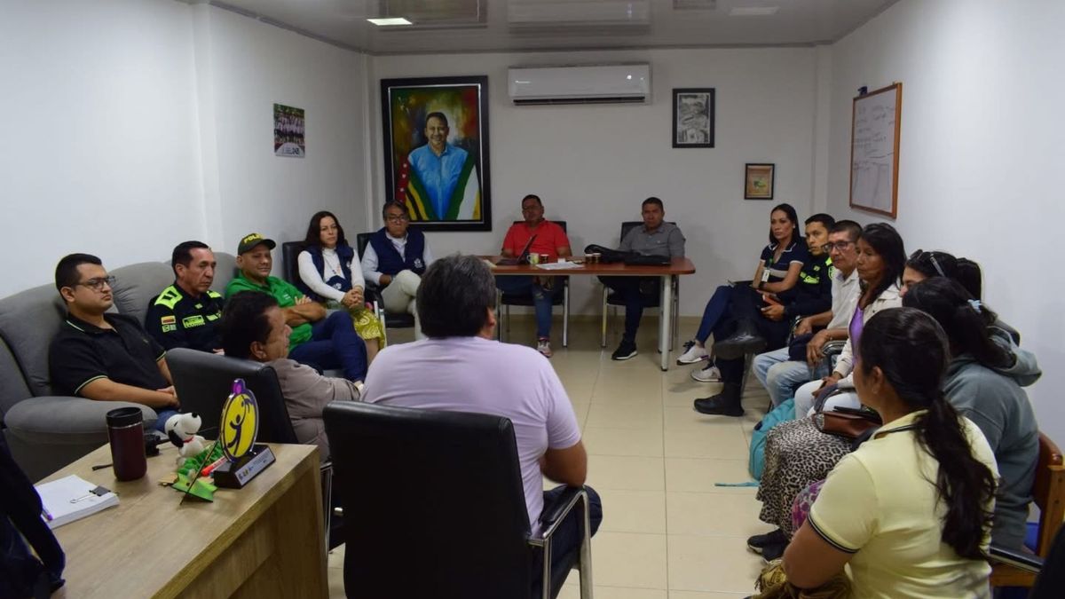 Reunión por protesta del transporte escolar en Sabana de Torres