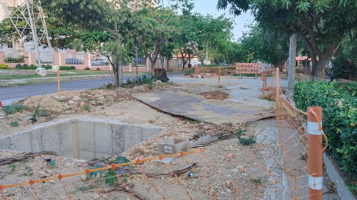 Trabajos viales en Villa Carolina