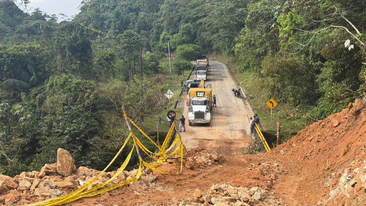 Cierre de la autopista Medellin - Bogotá, jurisdicción de San Luis