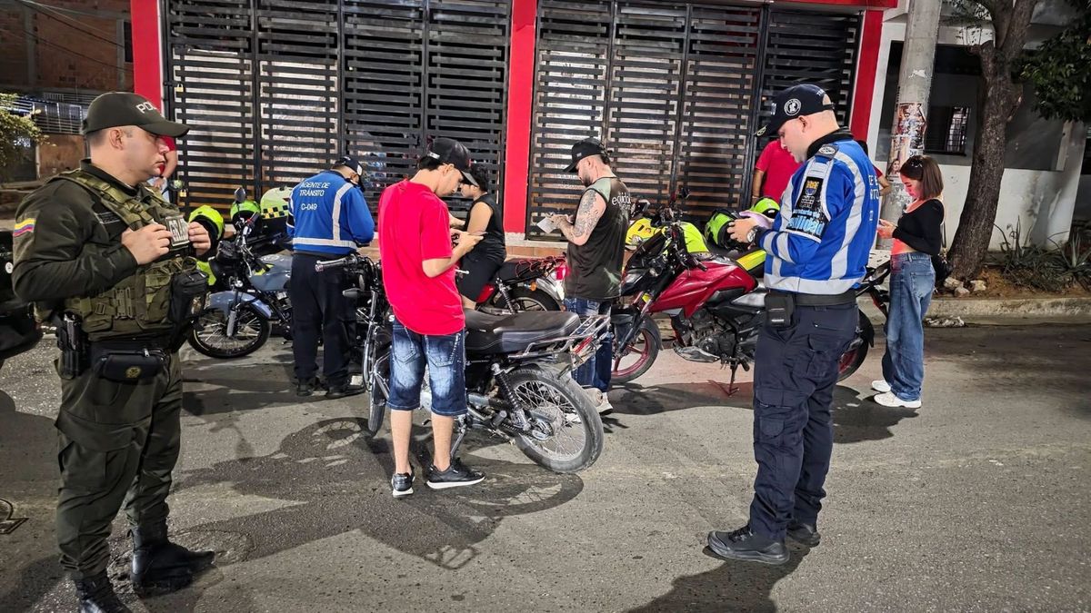 Control de tránsito nocturno en Cúcuta