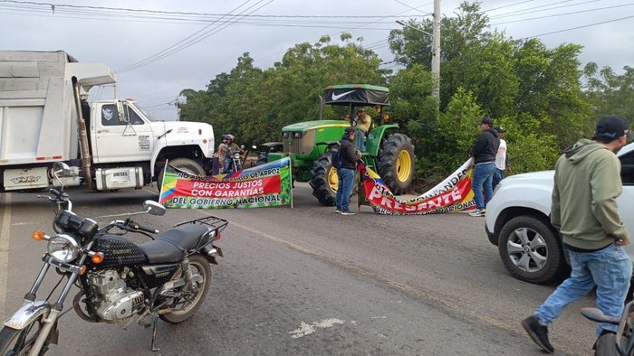 Bloqueo de Arroceros en la vía Cúcuta-Puerto Santander
