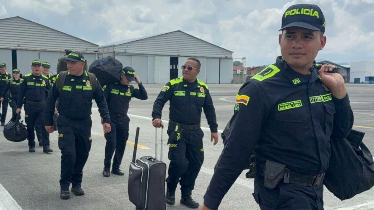 Fuerza Aérea traslada uniformados a Antioquia