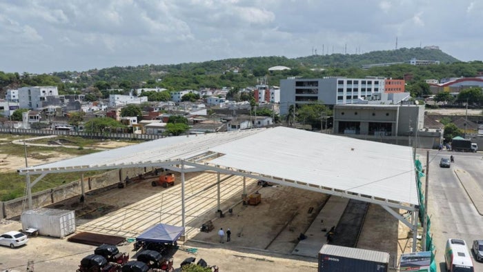 Patio–taller para los coches eléctricos de Cartagena