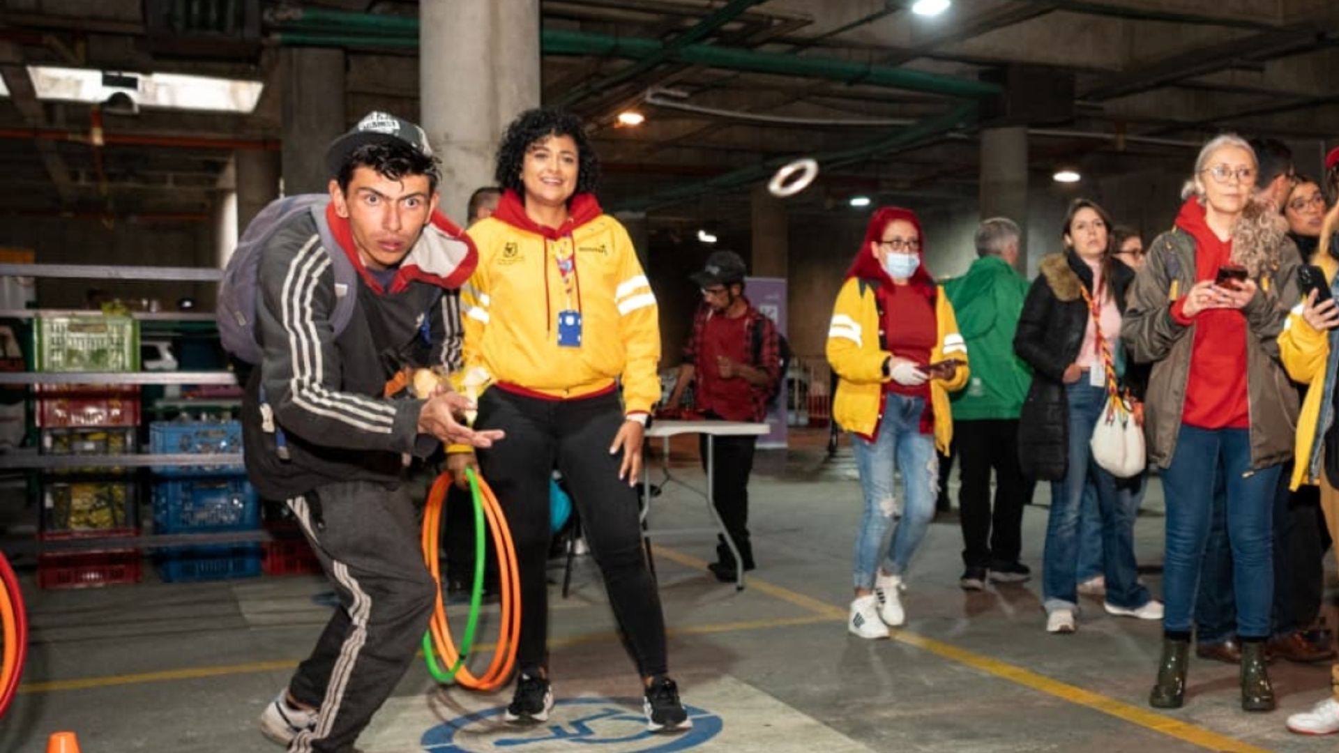 Habitantes de calle harán ejercicio gratis en Tercer Milenio: Galán los puso a mover