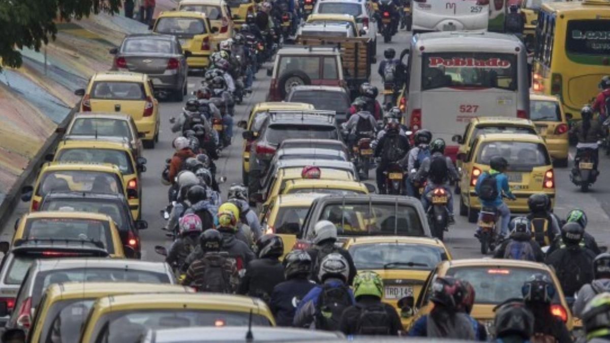 ¡Fuera de circulación! Cayeron 1.226 carros “chimenea” en Ciudad Bolívar