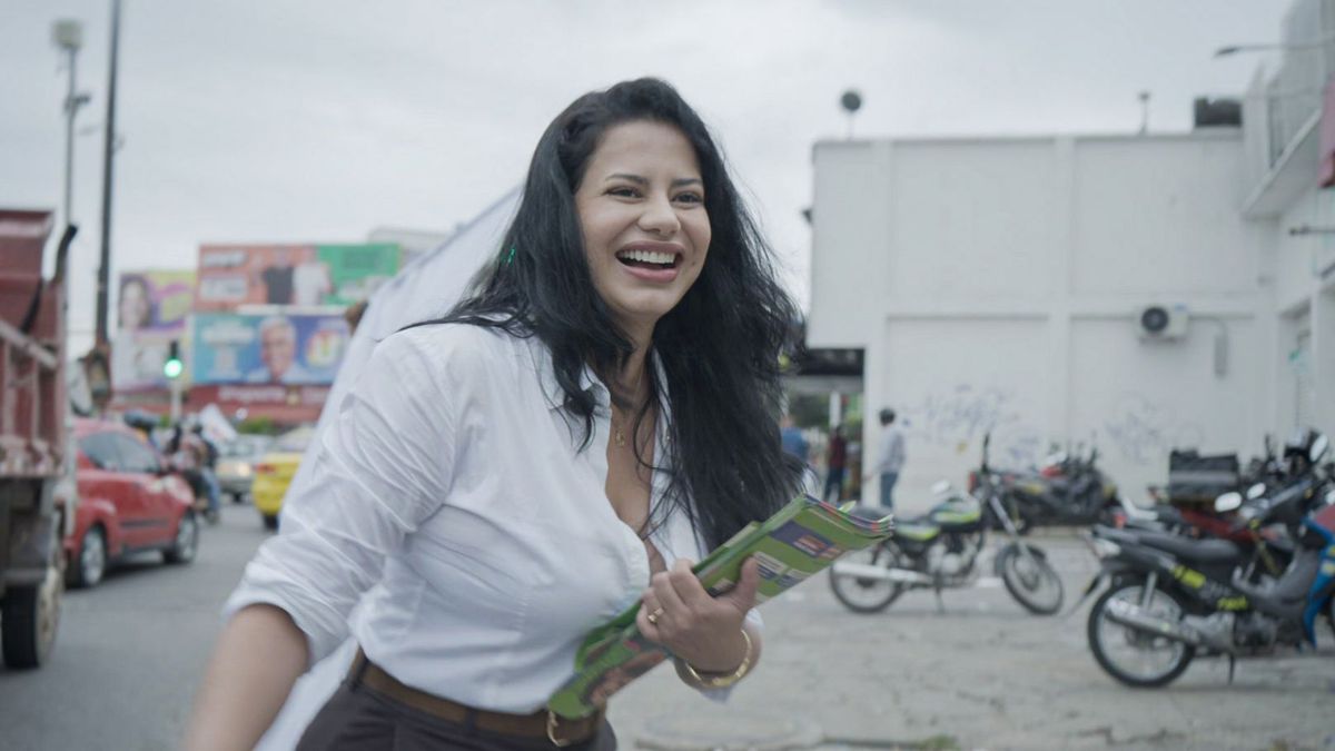 Amaranta Hank haciendo campaña política