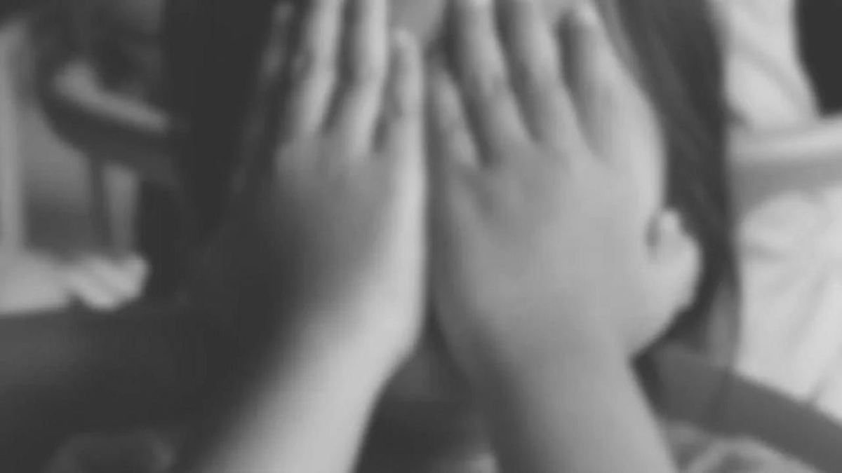 Una menor de 12 años consultó por dolor abdominal y allí descubrieron un embarazo de 28 semanas en Medellín
