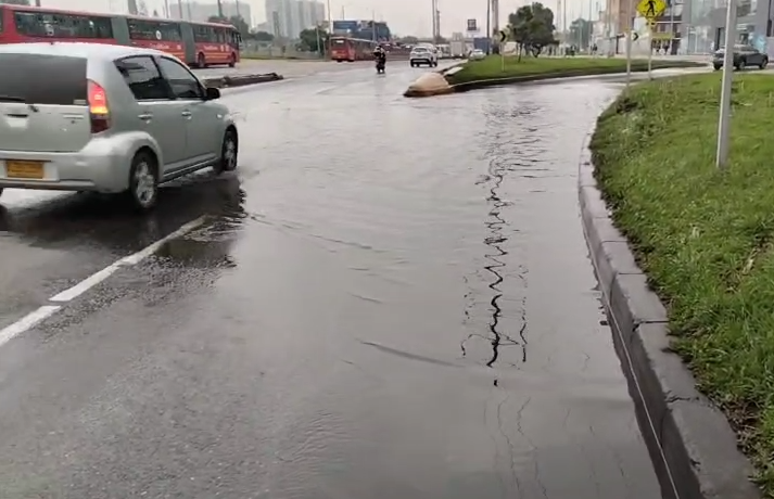 Inundaciones en la autopista Norte