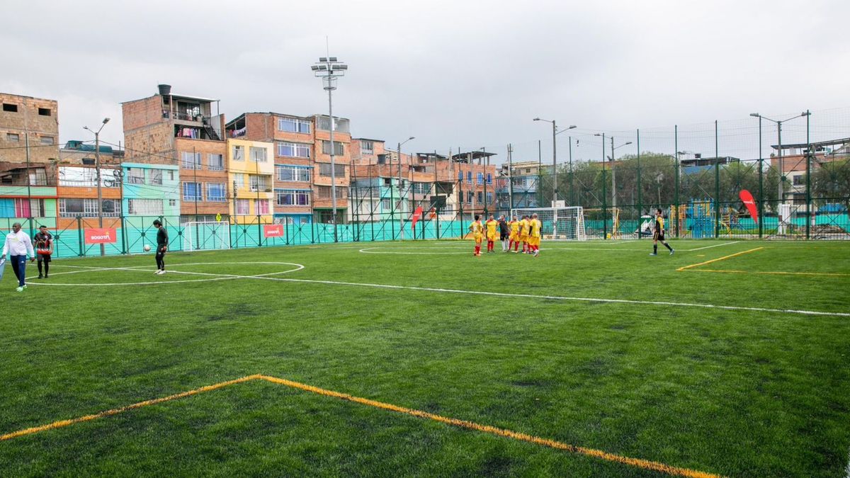 Nueva cancha sintética en Bilbao, Suba