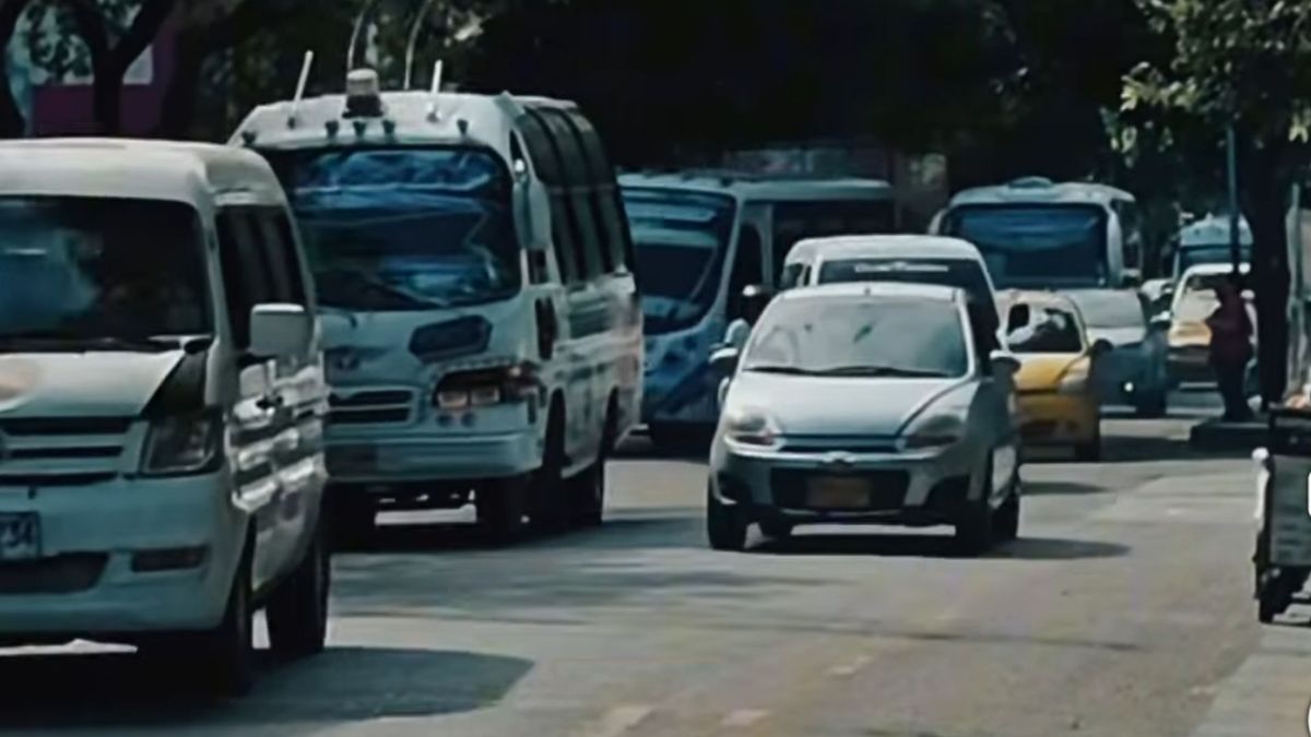Carros y buses en Cúcuta