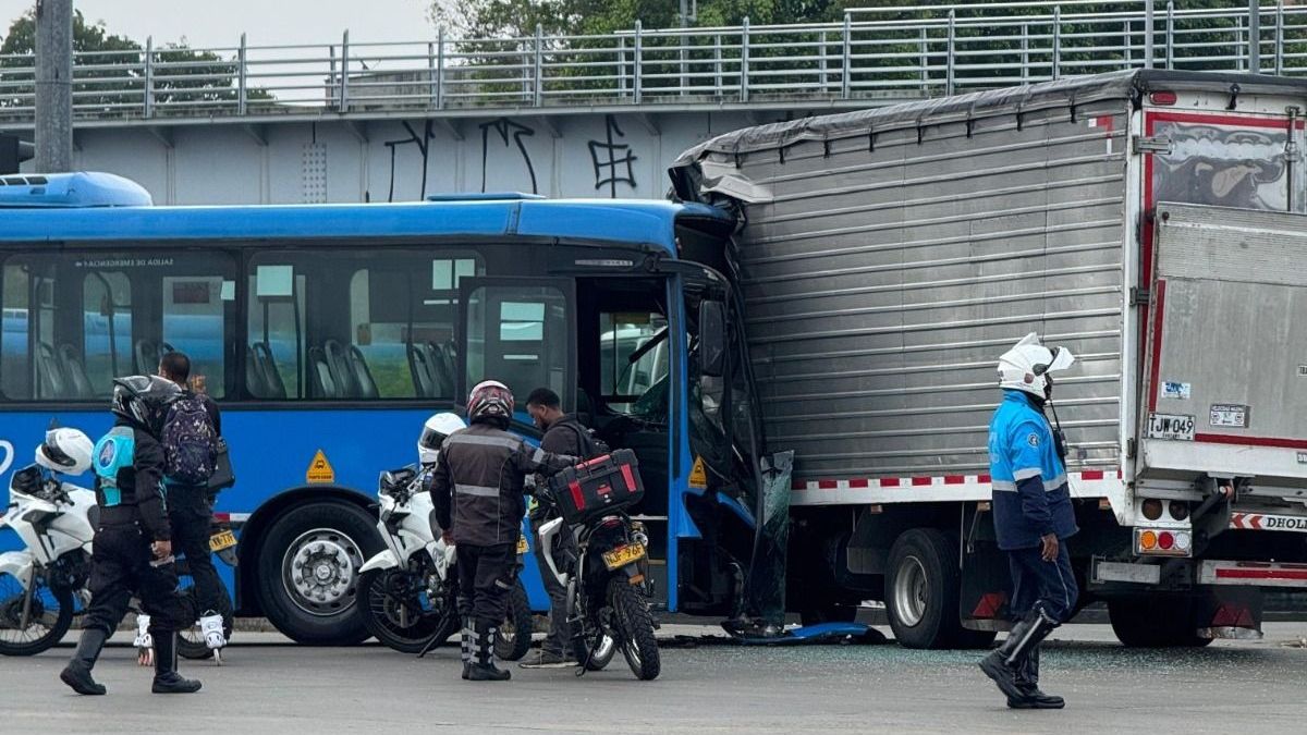 Hasta el momento no se reportan personas fallecidas.