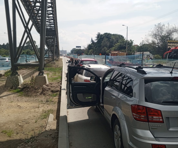 Choque en la avenida Carrera 68 con calle 52