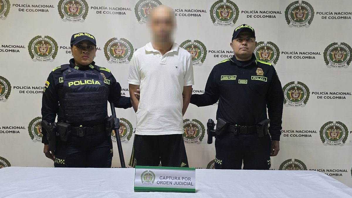 Fue fundamental la extracción de material probatorio de dispositivos móviles, elementos que aportaron información clave para que un juez de control de garantías emitiera la orden de captura correspondiente.