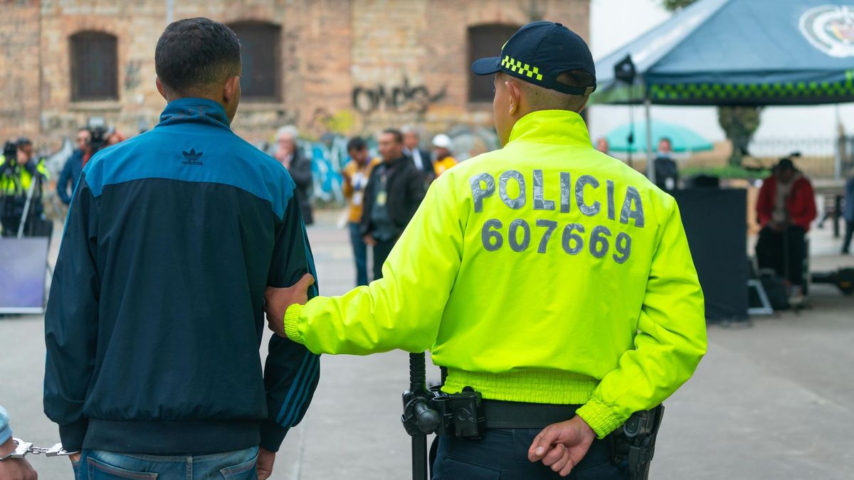 Caen ‘Los Cats’ en Bogotá: Criminales ocultaban droga en pañales y usaban a sus bebés para traficar