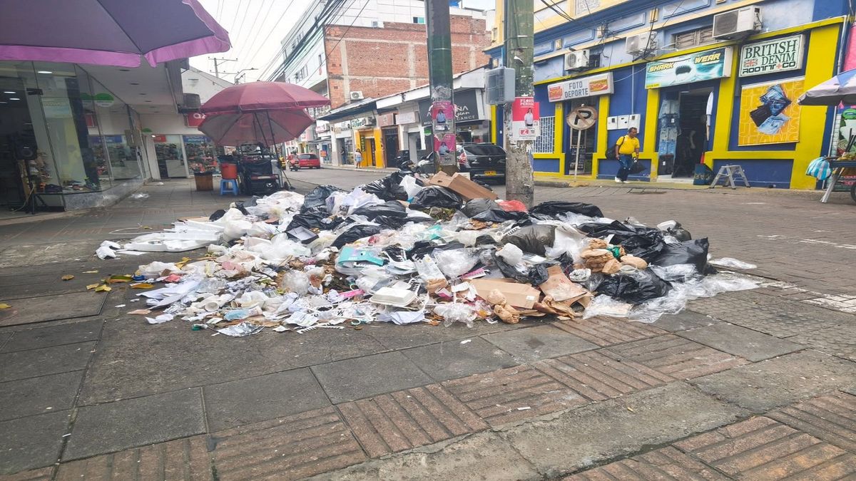 Basuras en calle de Neiva