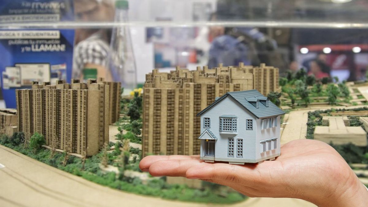 VIS al rescate mientras la vivienda de lujo cae, los proyectos sociales crecen un 58% en Bogotá durante el último año.